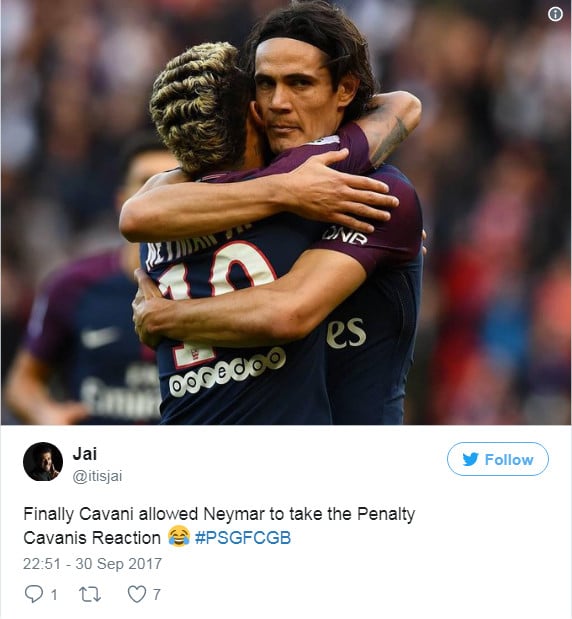 Cavani bị chê