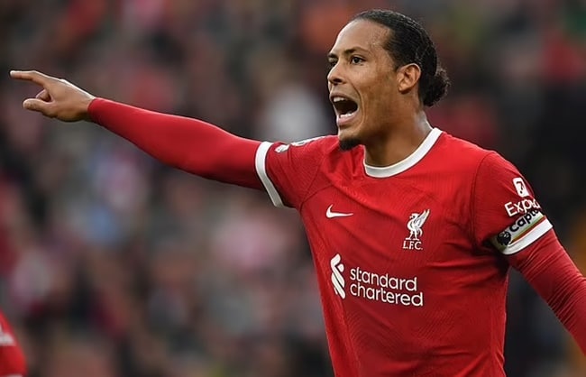 Virgil van Dijk is the best defender that has EVER lived - Bóng Đá