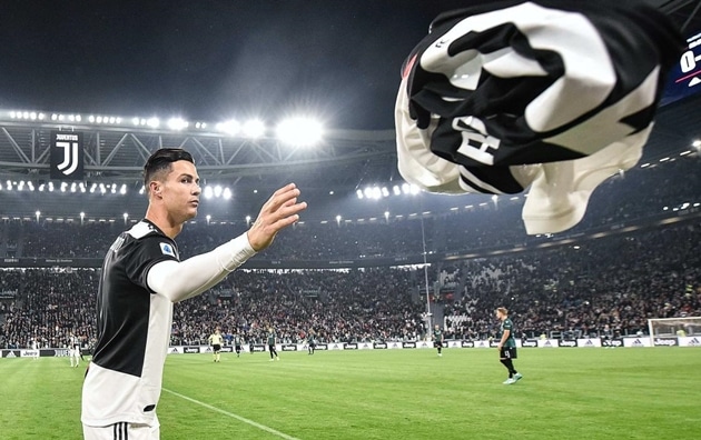 15 hình ảnh đẹp nhất của Juventus trong năm 2019: Siêu phẩm của Ronaldo - Bóng Đá