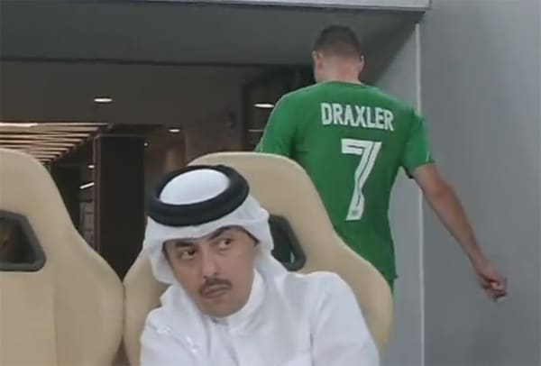 SỐC! Julian Draxler tự ý rời sân giữa trận đấu ở Qatar - Bóng Đá