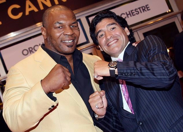 Lời chia tay cảm động của Mike Tyson đến Maradona - Bóng Đá