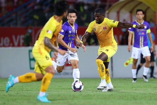 Tổng quan vòng 21 V-League: Đại chiến ngôi vương; HAGL mệnh lệnh phải thắng - Bóng Đá