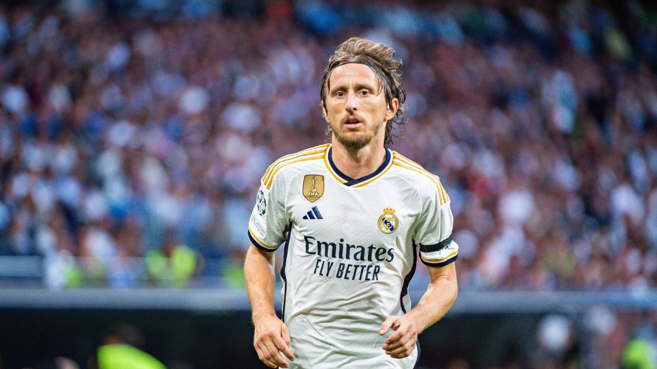 Chuyện gì đang xảy ra với Luka Modric? - Bóng Đá