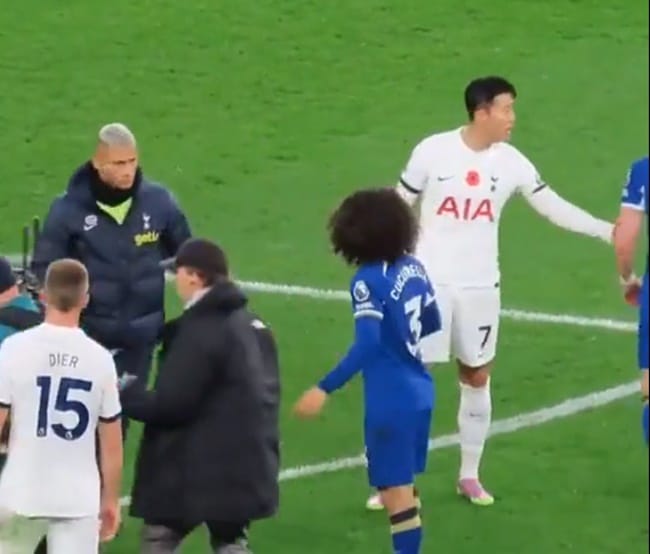 Yves Bissouma refuses to shakes hands with Conor Gallagher - Bóng Đá