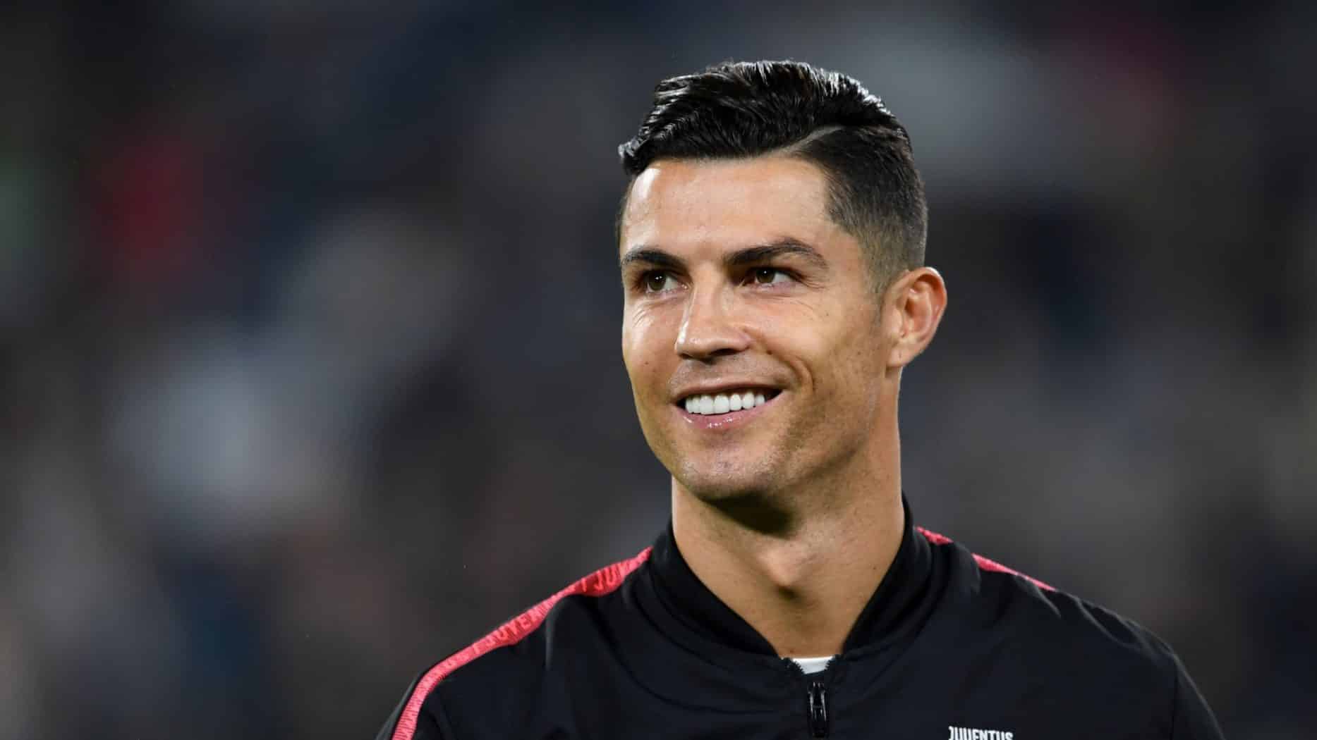 Những kỷ lục đang chờ Ronaldo trong 2020 - Bóng Đá