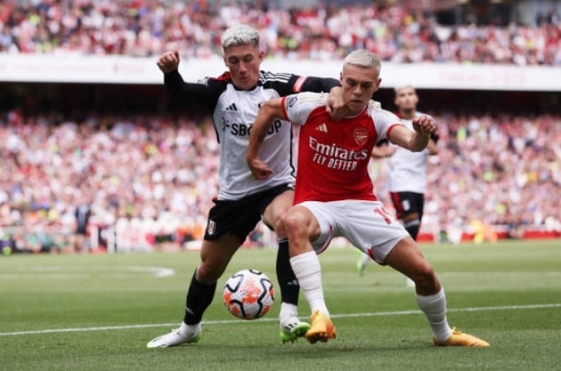 Sky Sports football journalist Joe Shread at the Emirates: - Bóng Đá