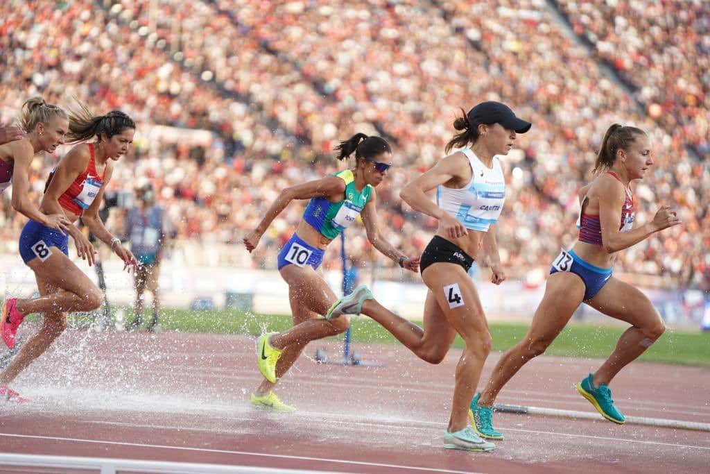 Casetta (số 4) trên đường chạy 3.000m vượt chướng ngại vật Pan American Games 2023 ngày 5/11. Ảnh: X / PrensaCOA