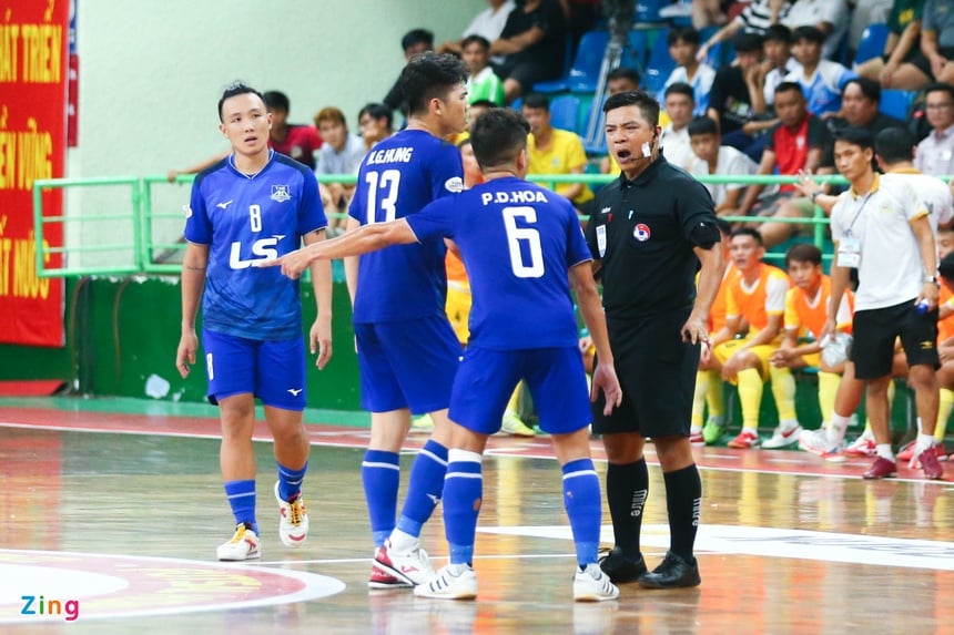 Cảm xúc trái ngược ở chung kết futsal Cúp Quốc gia - Bóng Đá