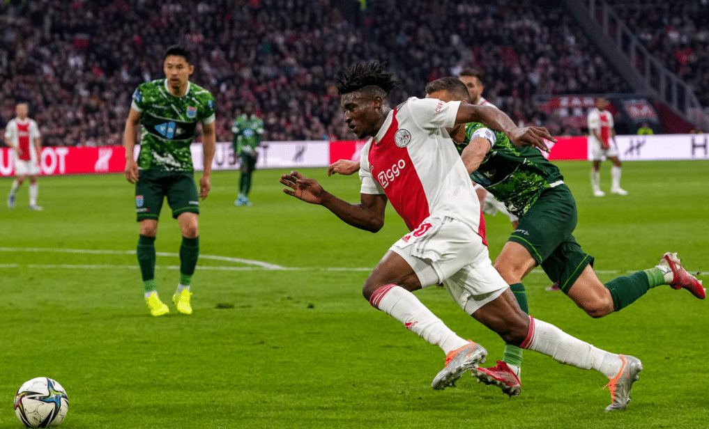 Manchester United linked forward Mohammed Kudus has confirmed the player wants to leave Ajax this summer. - Bóng Đá