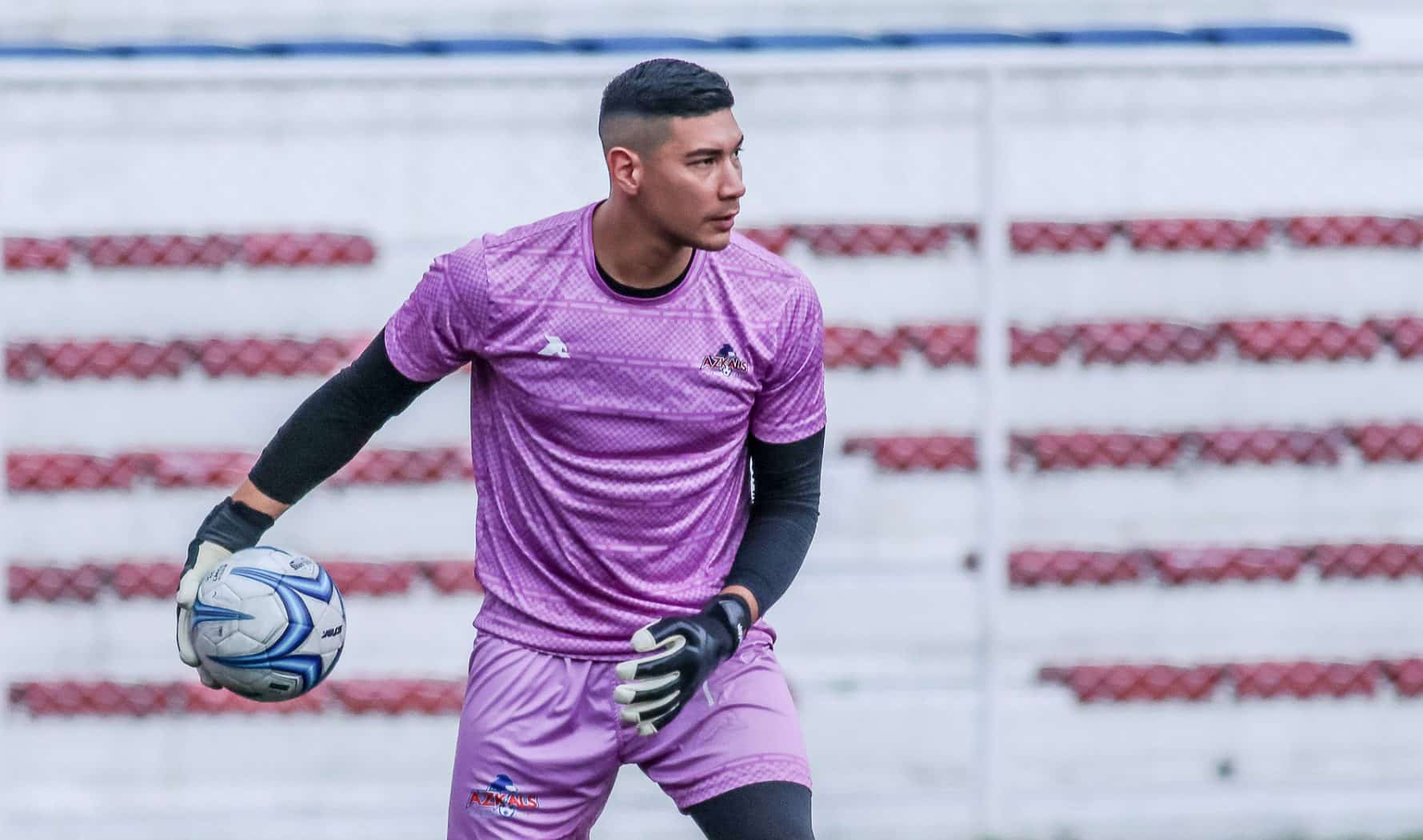 Thủ môn Neil Etheridge của đội tuyển Philippines. Ảnh: PFF