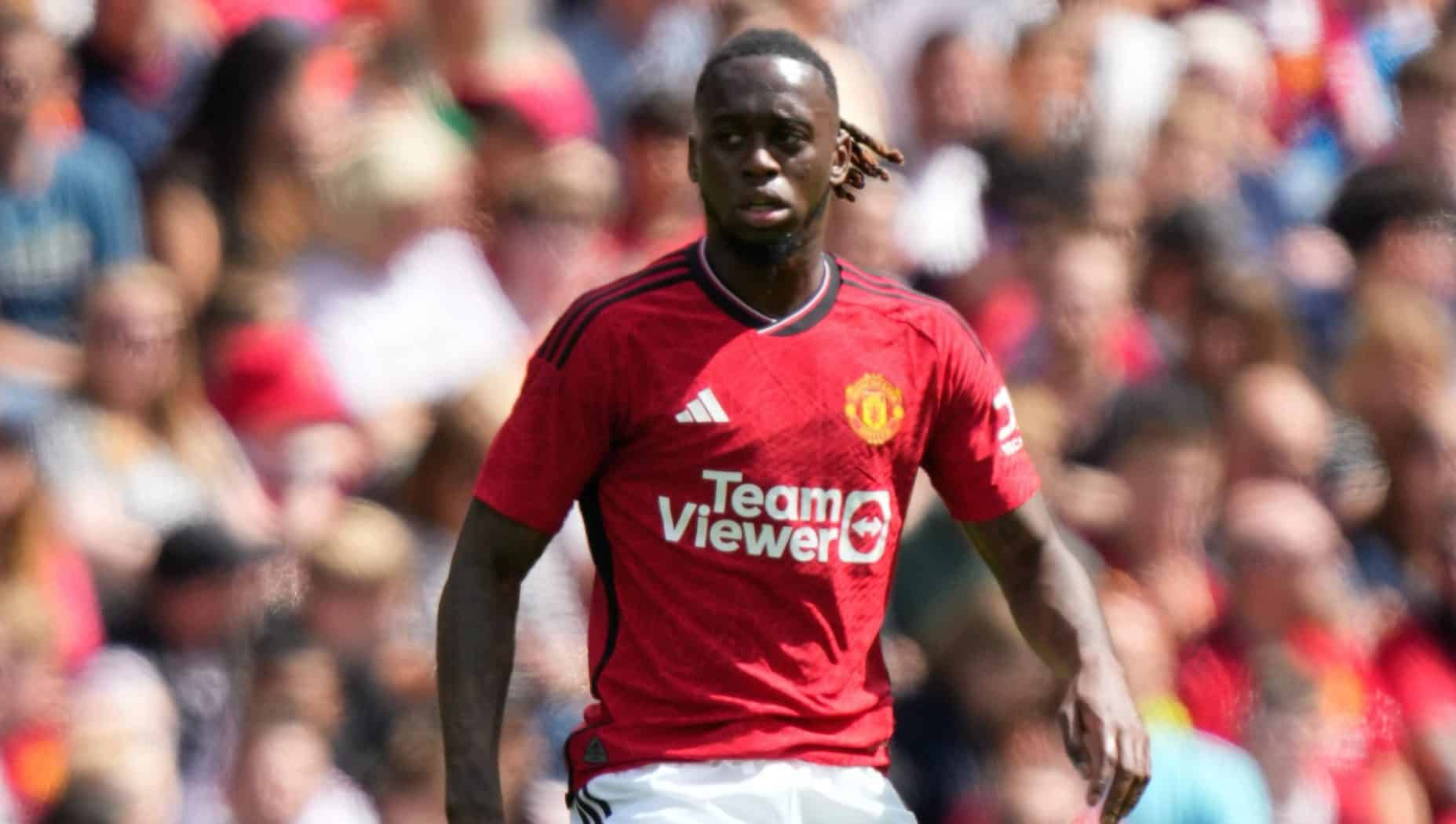 Aaron Wan-Bissaka impresses going forward against Arsenal while Luke Shaw guaranteed to start - Bóng Đá