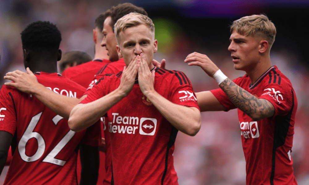 Cơn ác mộng chấm dứt với Van de Beek? - Bóng Đá