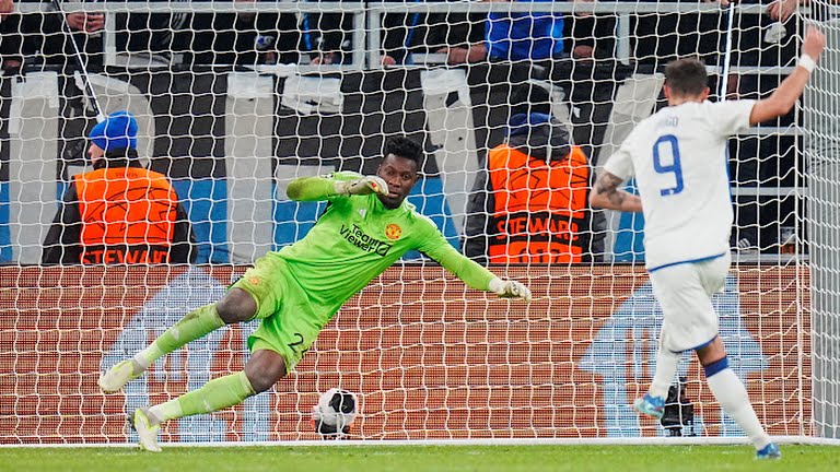 Hojlund quá nhọ! Cứ ghi bàn là Man Utd thua - Bóng Đá